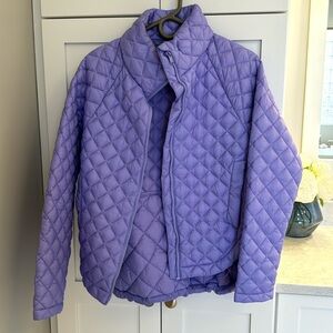 Athleta light Weight puffer coat
